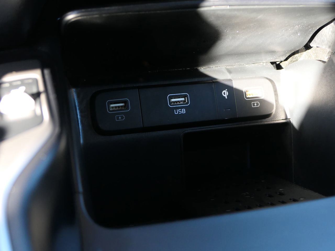 Used 2023 Kia Sorento EX image 19