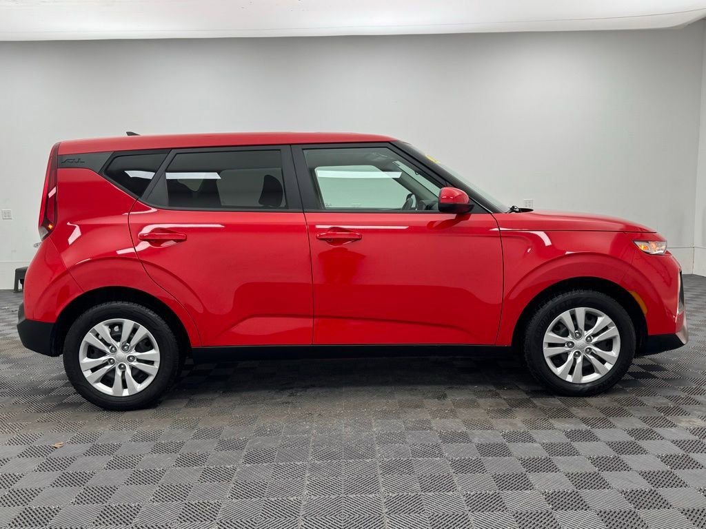 Used 2020 Kia Soul LX image 5