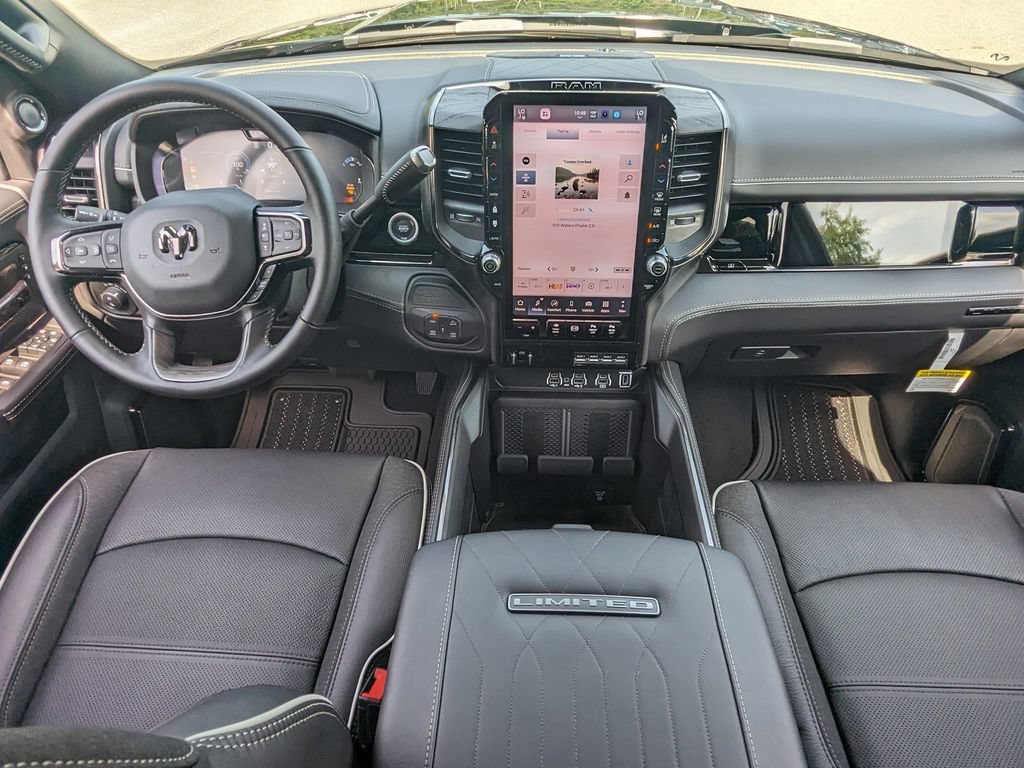 New 2025 RAM 2500 Limited AWD/4WD image 17