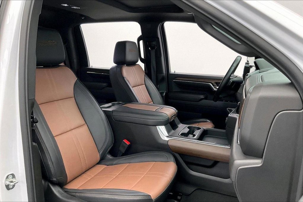 Used 2024 Chevrolet Silverado 3500 High Country w/ High Country Premium Package image 13