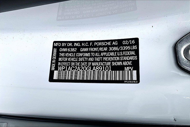 Used 2016 Porsche Cayenne Turbo S AWD/4WD image 27