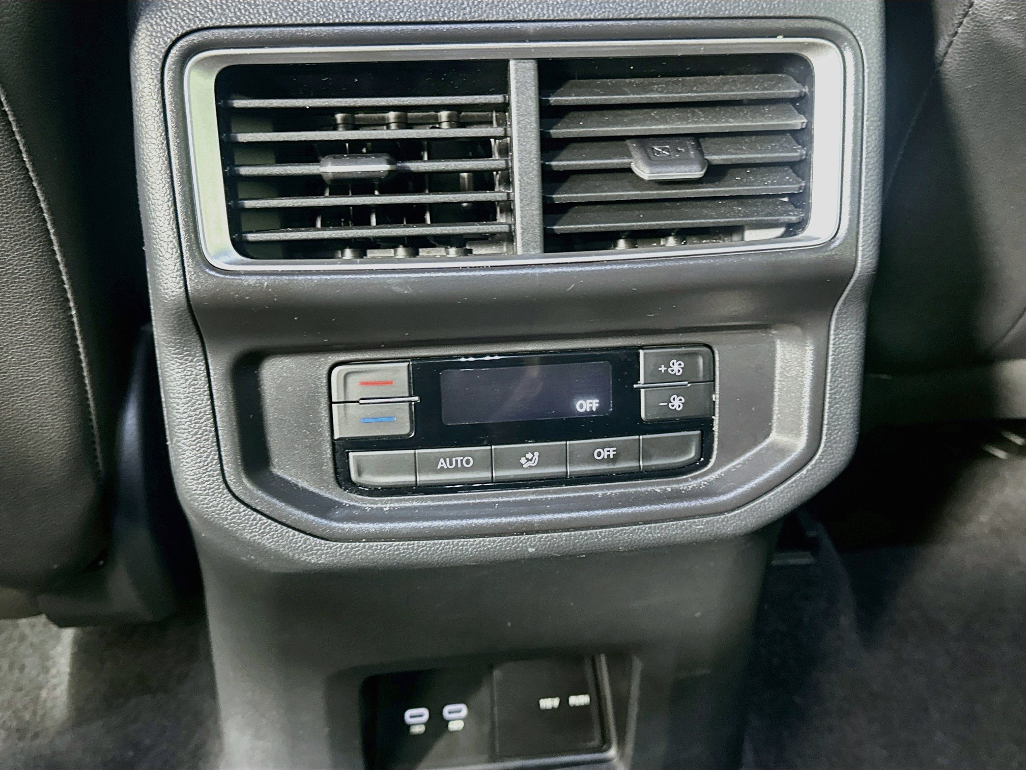Used 2026 Volkswagen Atlas SE FWD image 26