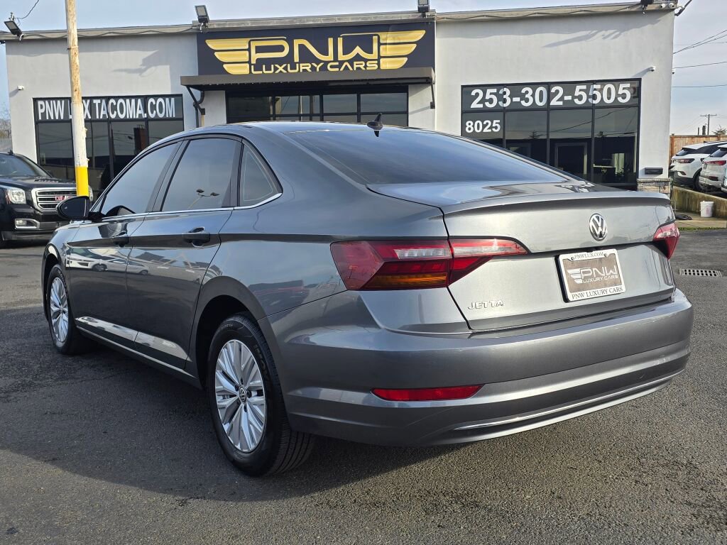 Used 2019 Volkswagen Jetta R-Line image 10