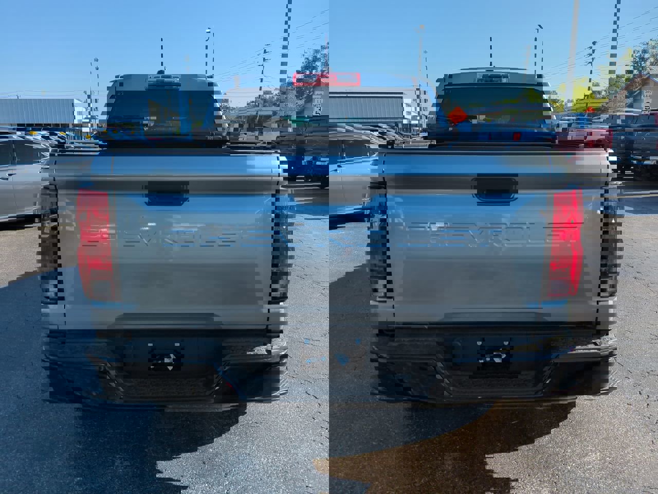 Used 2024 Chevrolet Colorado W/T image 5