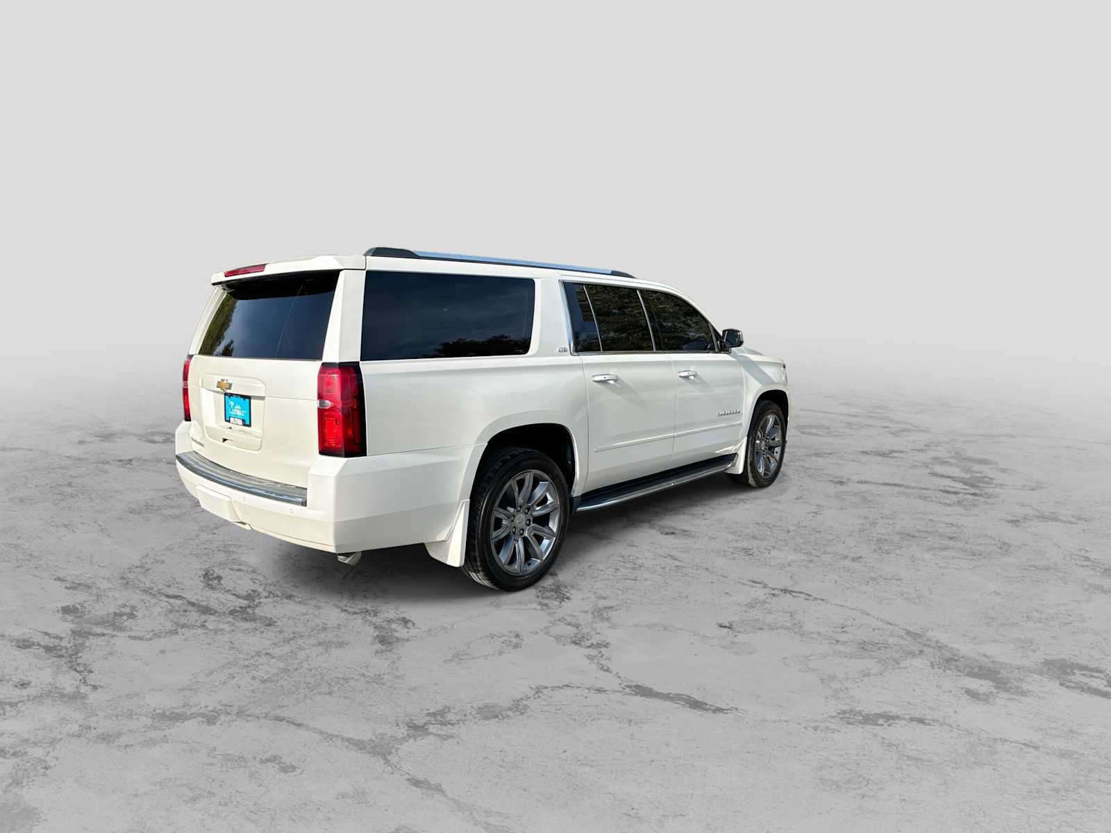 Used 2015 Chevrolet Suburban LTZ AWD/4WD image 8