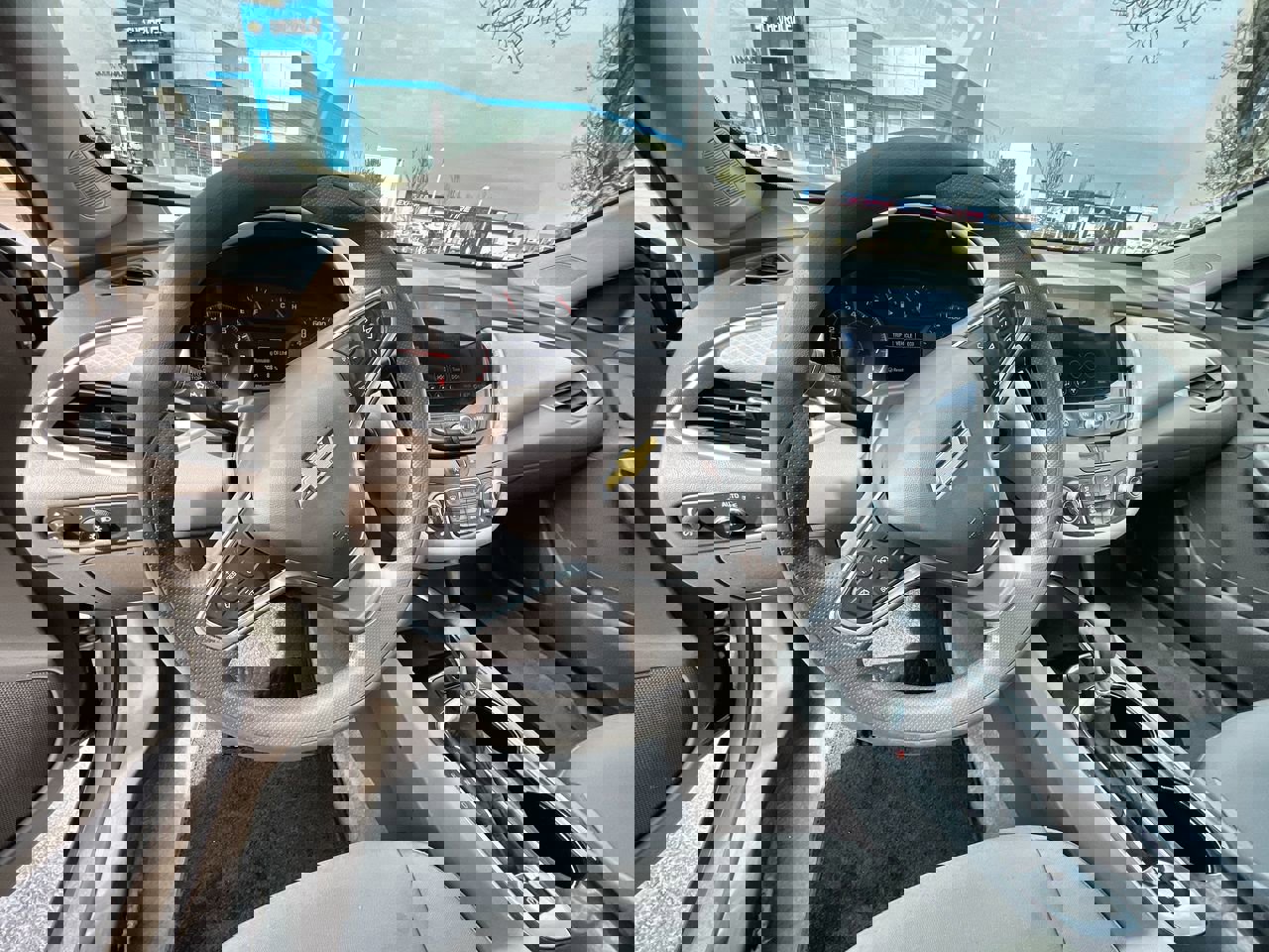 Used 2022 Chevrolet Malibu LT image 10