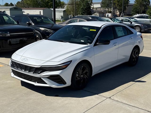 New 2026 Hyundai Elantra Sport w/ Cargo Package image 4