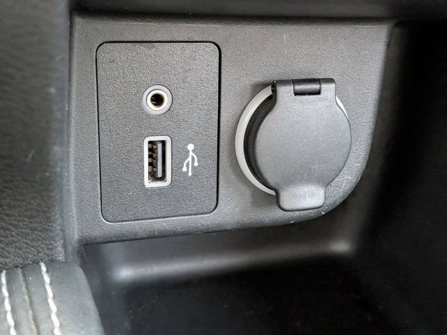 Used 2020 Nissan Kicks SR FWD image 22