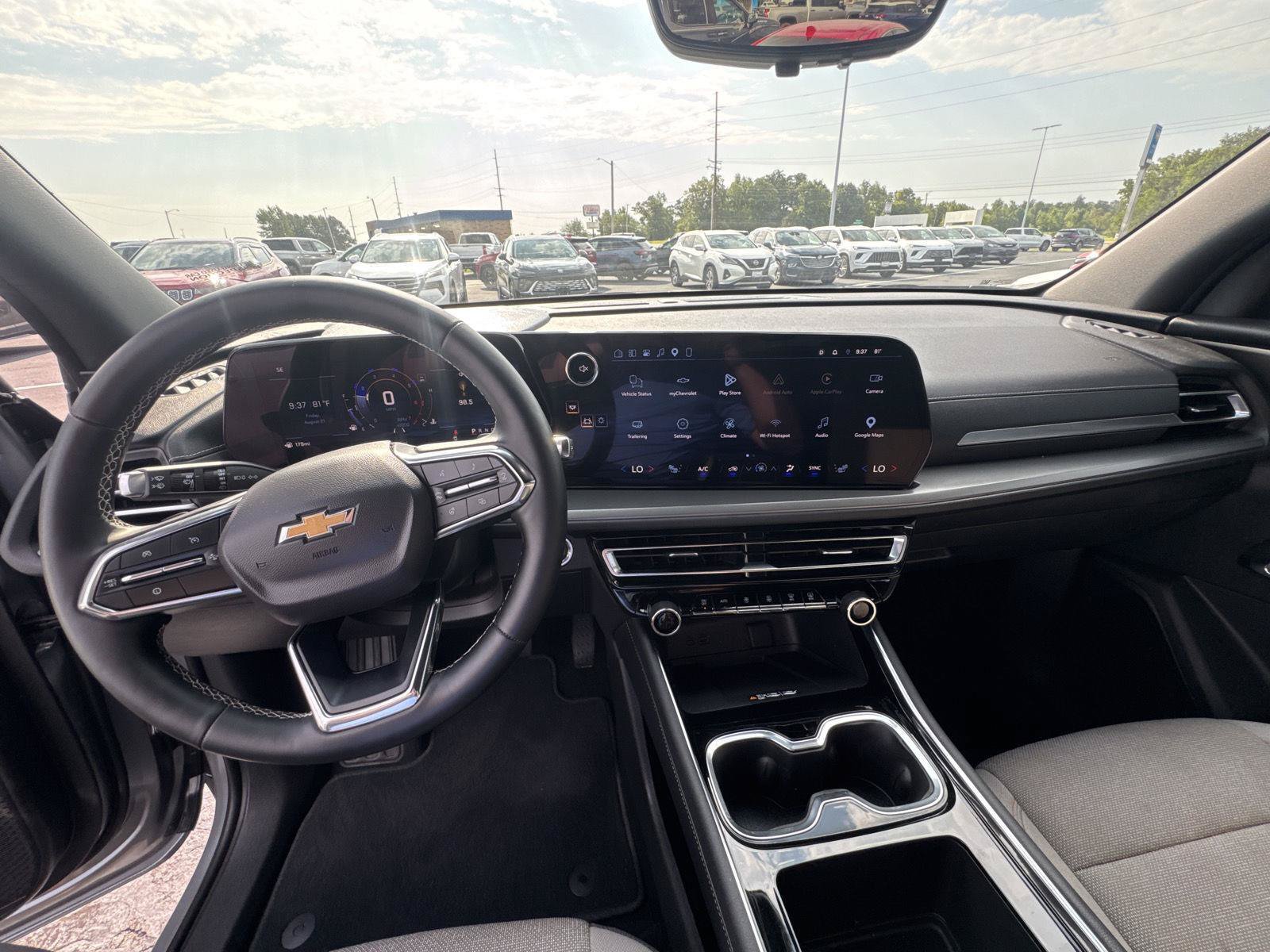 Used 2026 Chevrolet Traverse LT w/ Driver Confidence Package FWD image 19
