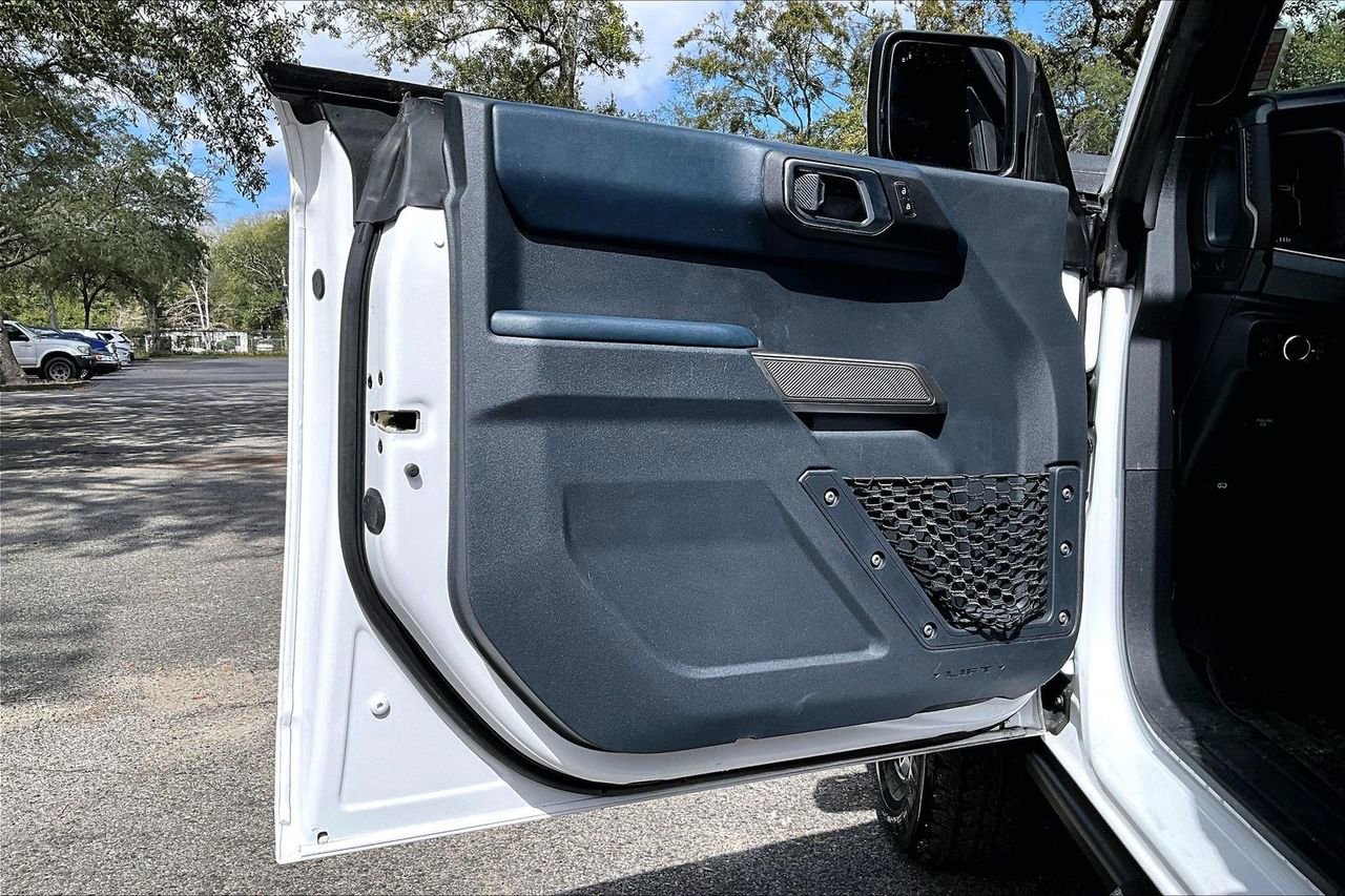 Used 2023 Ford Bronco Outer Banks image 17