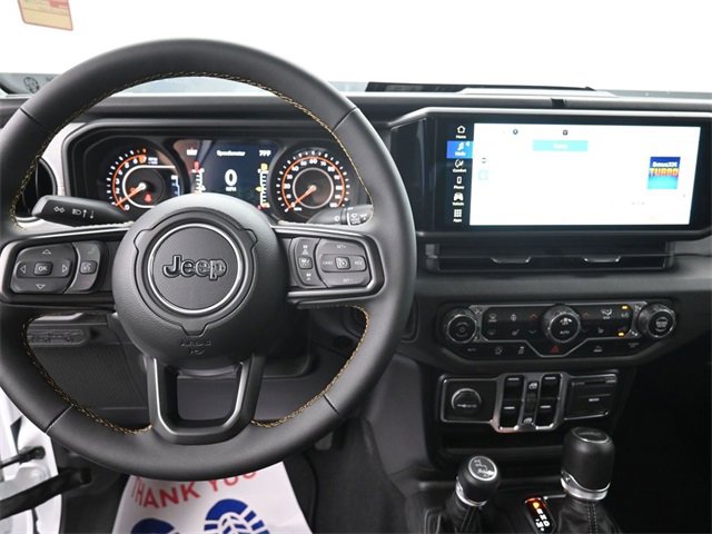Used 2024 Jeep Gladiator Sport image 18