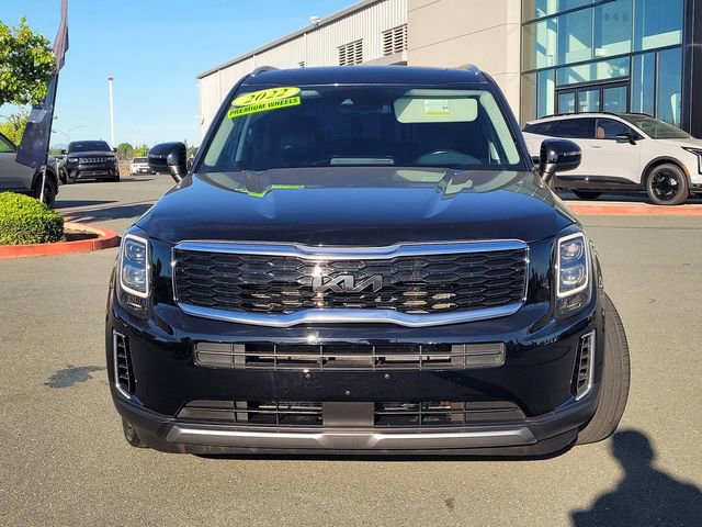 Used 2022 Kia Telluride EX w/ EX Premium Package FWD image 2