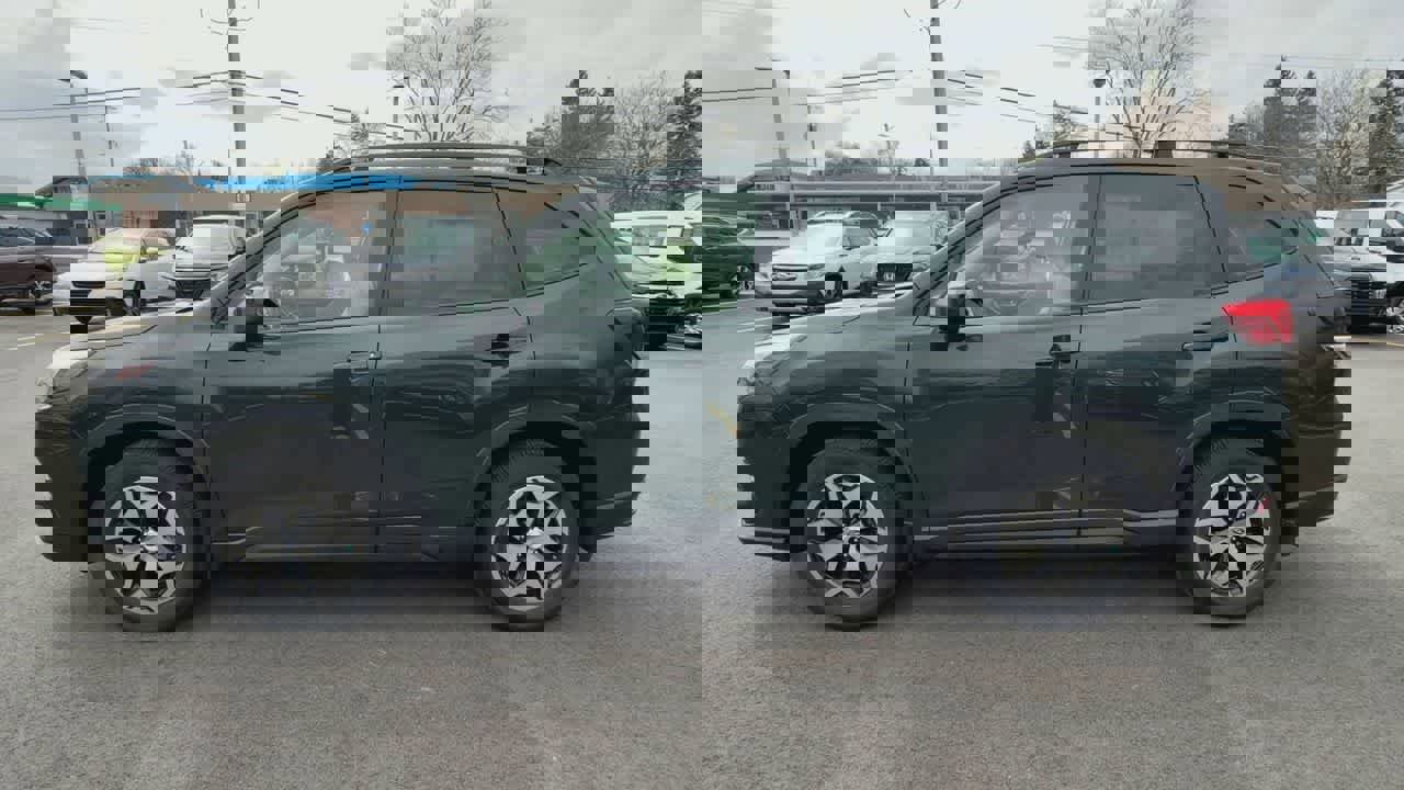 Certified 2023 Subaru Forester Premium image 5