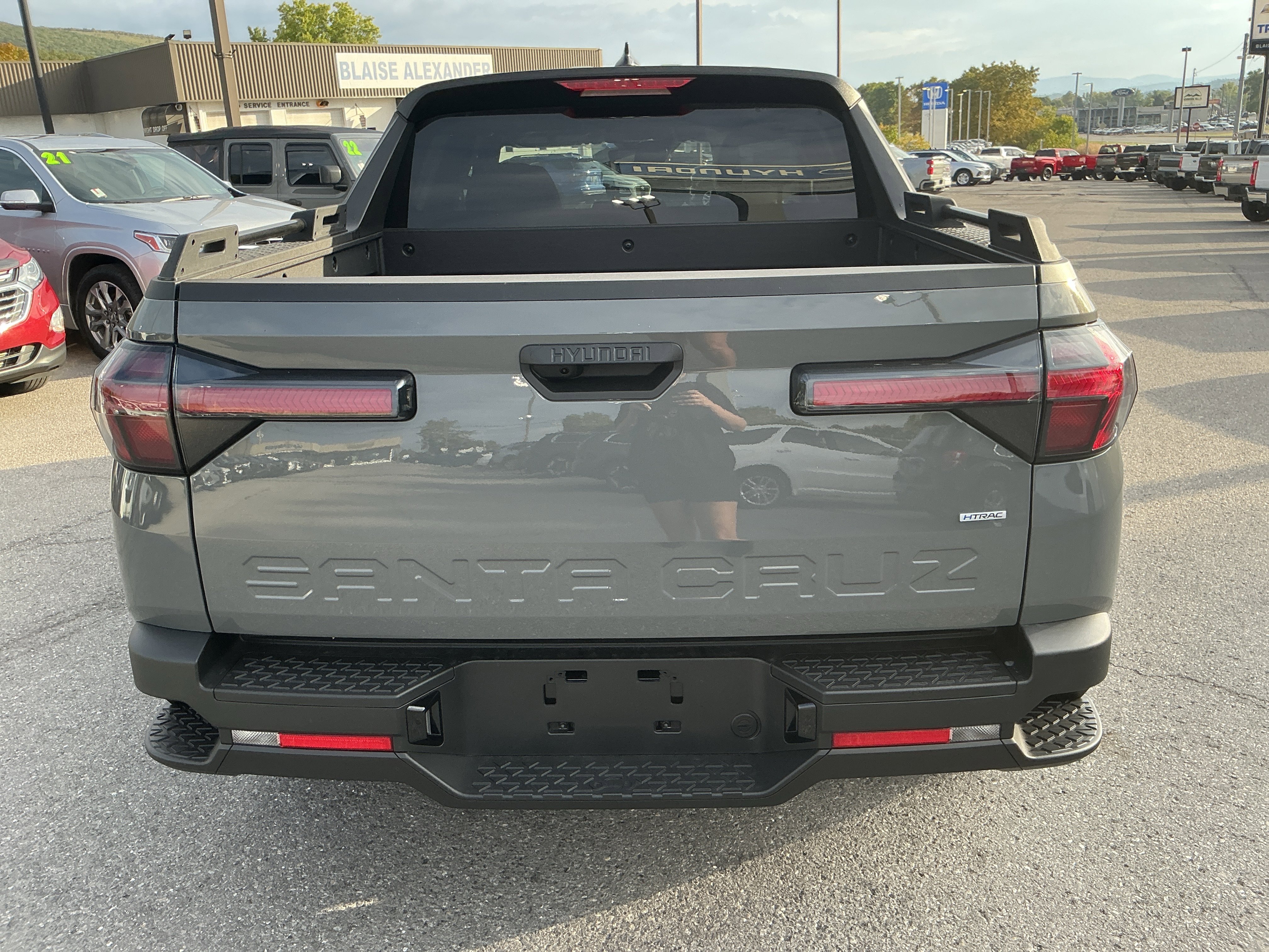 New 2026 Hyundai Santa Cruz SE image 4