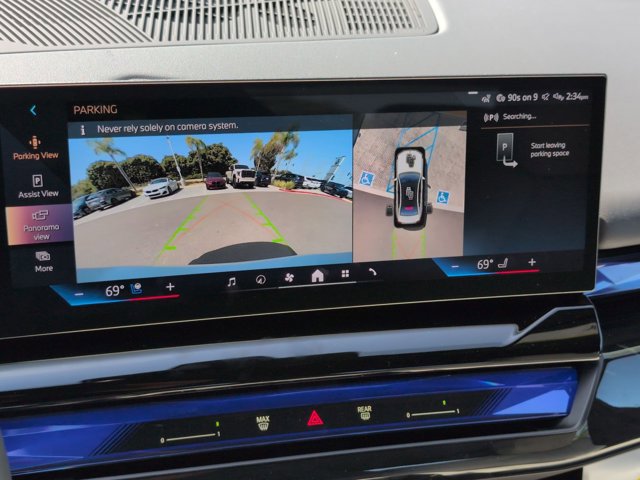 New 2026 BMW i5 eDrive40 w/ Premium Package image 12