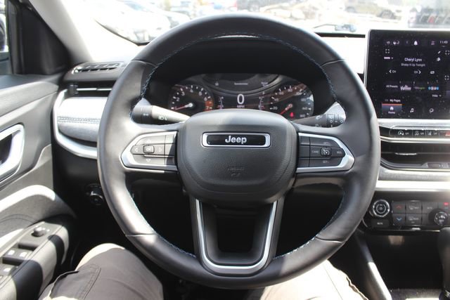 Used 2022 Jeep Compass Latitude w/ Sun and Sound Group image 15