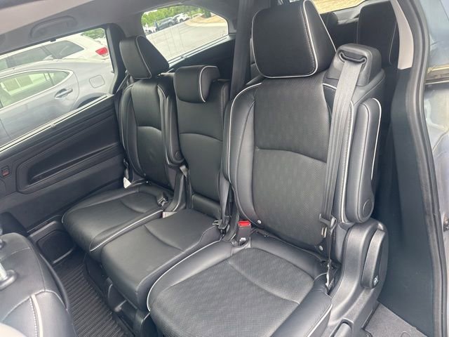 Used 2023 Honda Odyssey Elite image 4