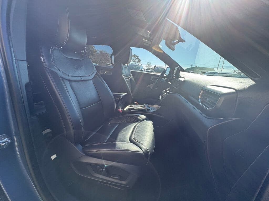 Used 2021 Ford Explorer ST w/ ST Street Pack image 85