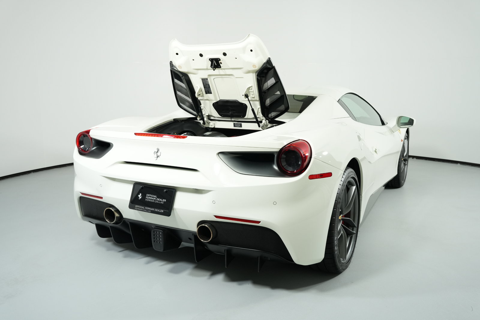 Certified 2017 Ferrari 488 Spider RWD image 13
