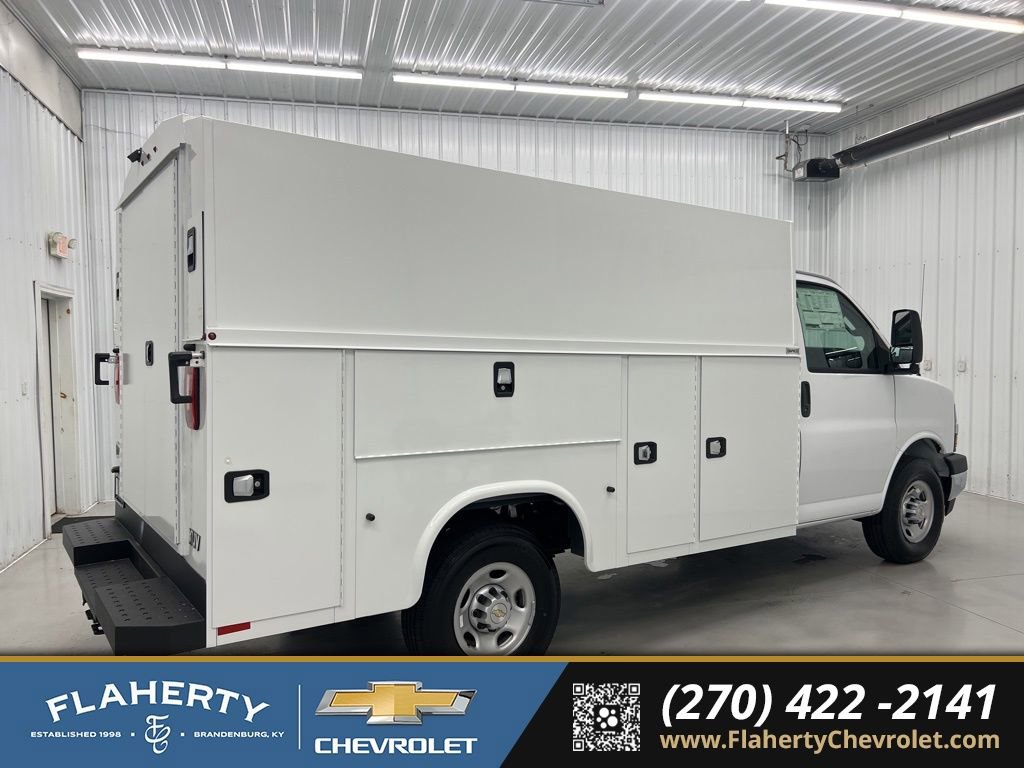 New 2025 Chevrolet Express 3500 w/ Power Convenience Package image 2