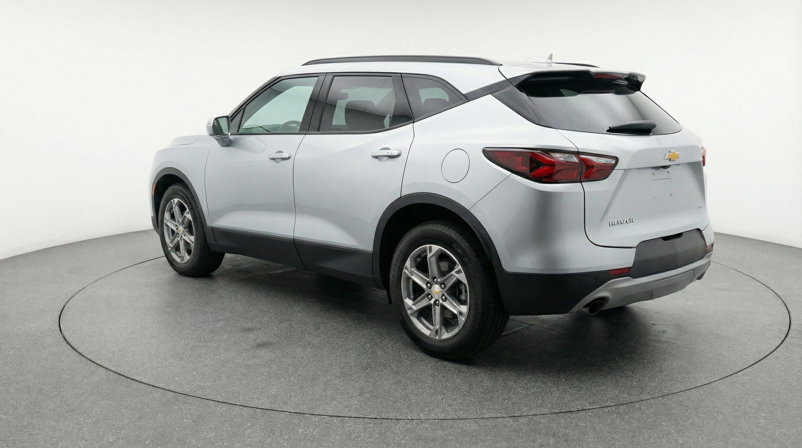 Used 2025 Chevrolet Blazer LT image 6