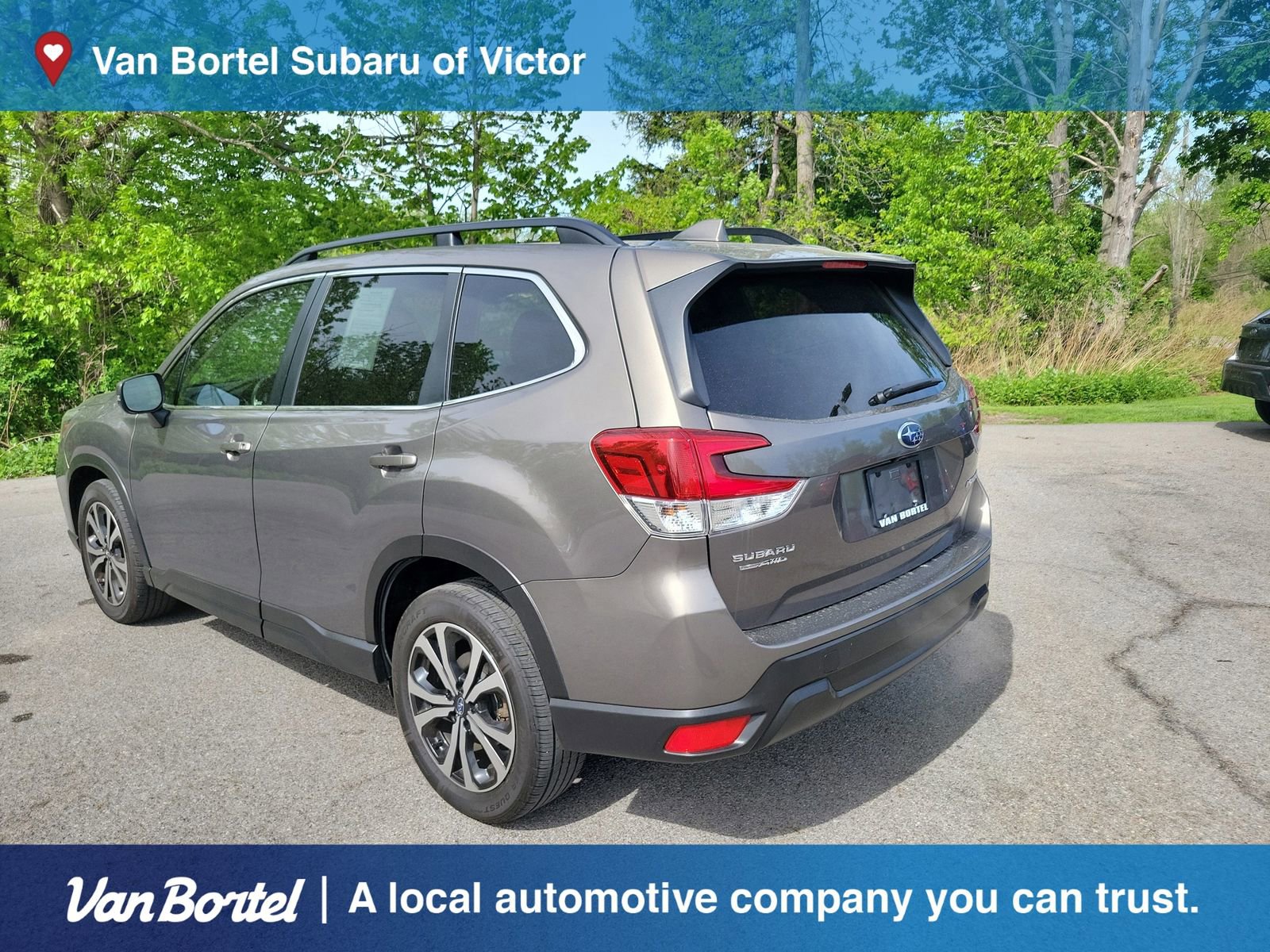 Used 2019 Subaru Forester Limited AWD/4WD image 3