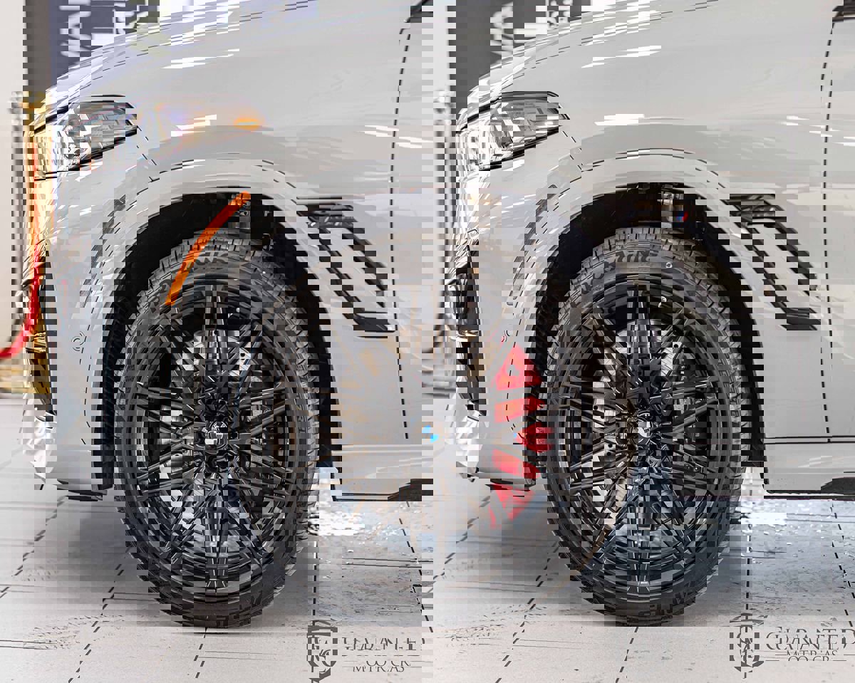 Used 2025 BMW X6 M Competition w/ Executive Package image 7