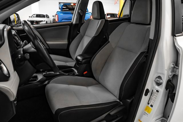 Used 2018 Toyota RAV4 XLE w/ Plus Extra Value Package image 29