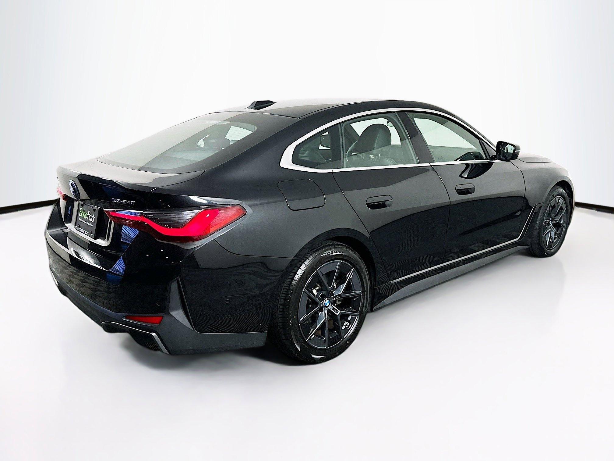 Used 2025 BMW i4 eDrive40 image 9