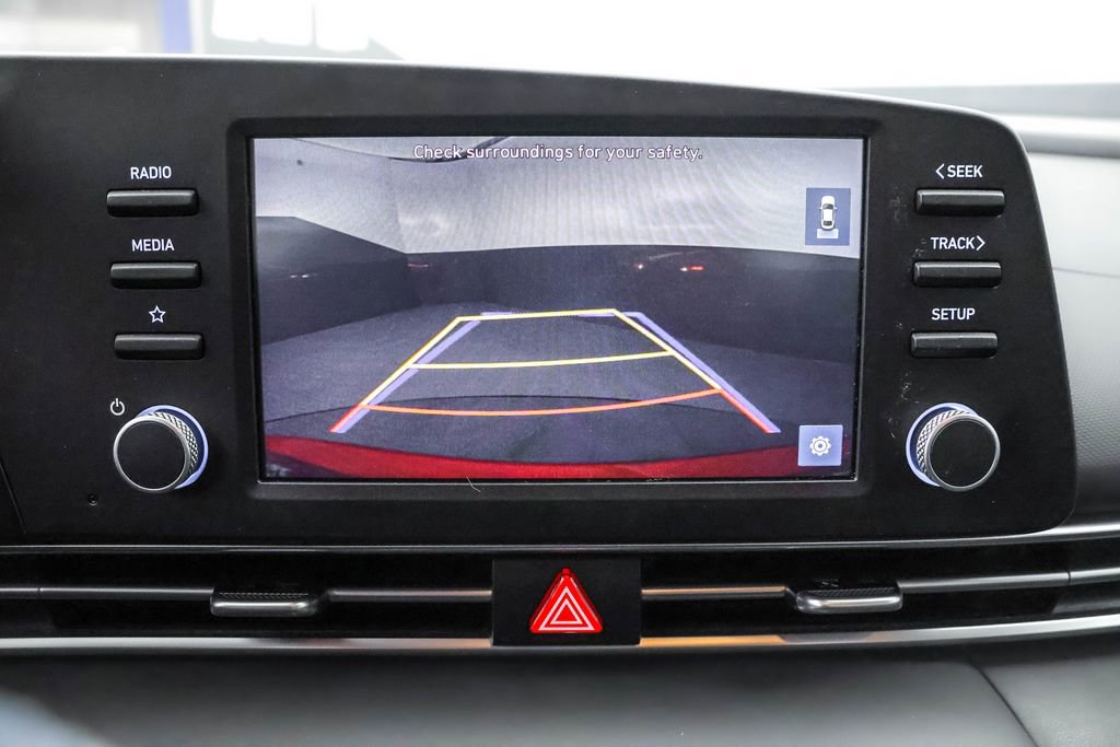 Certified 2023 Hyundai Elantra SE w/ Cargo Package image 7