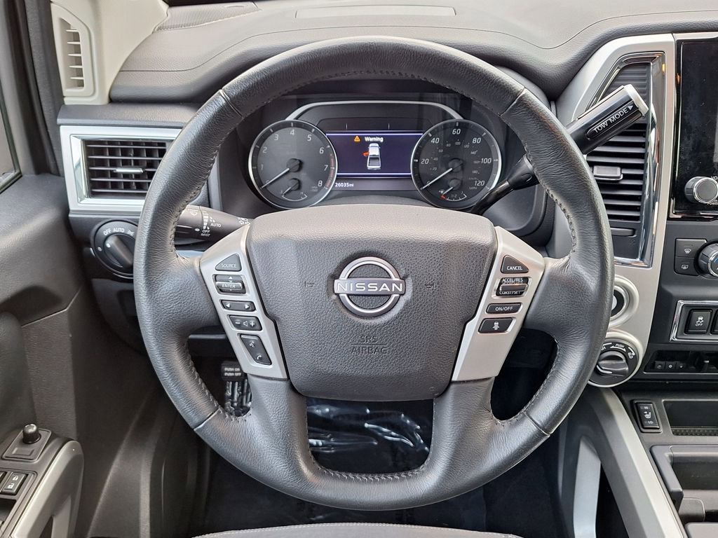 Used 2023 Nissan Titan SV w/ SV Convenience Package image 15