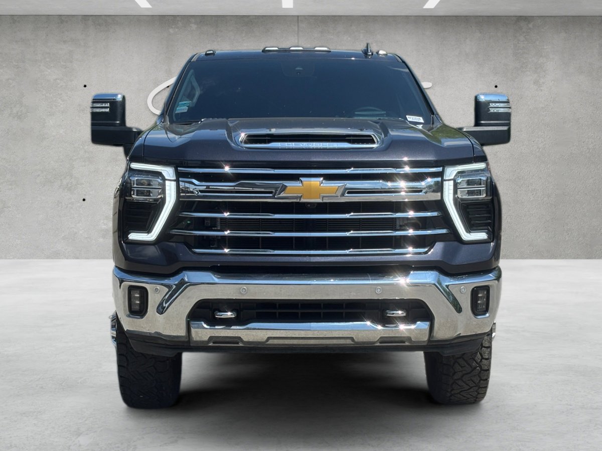 Used 2024 Chevrolet Silverado 3500 LTZ w/ LTZ Plus Package image 21