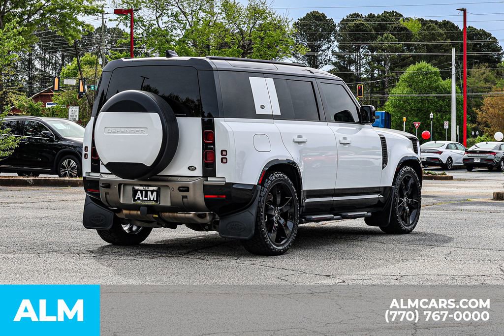 Used 2022 Land Rover Defender 110 X-Dynamic SE AWD/4WD image 6
