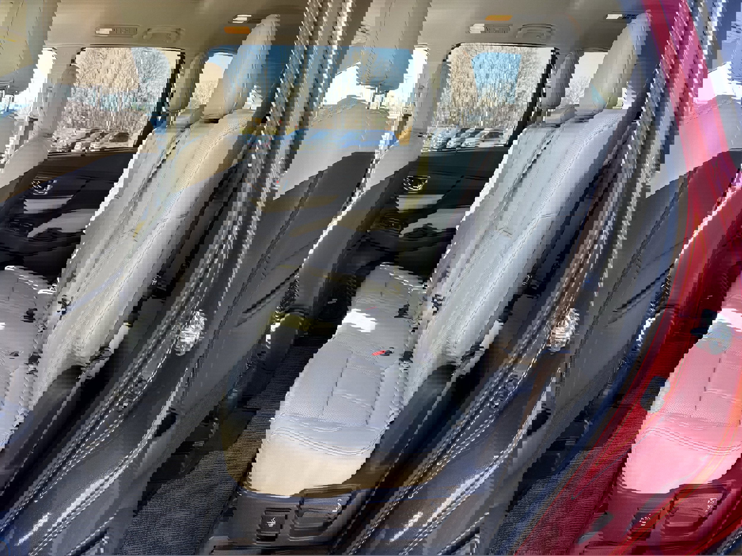 Certified 2024 Subaru Ascent Limited w/ Technology Package image 32