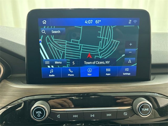 Used 2020 Ford Escape Titanium image 16