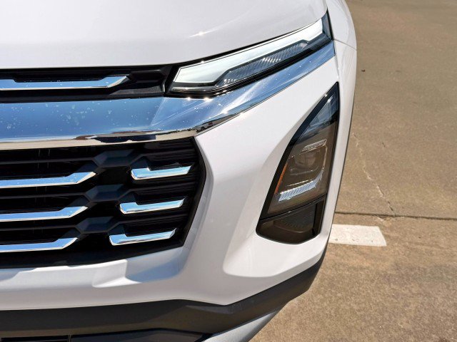 New 2027 Chevrolet Equinox LT w/ Convenience Package II FWD image 9