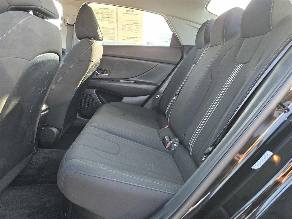 Used 2023 Hyundai Elantra Blue image 24