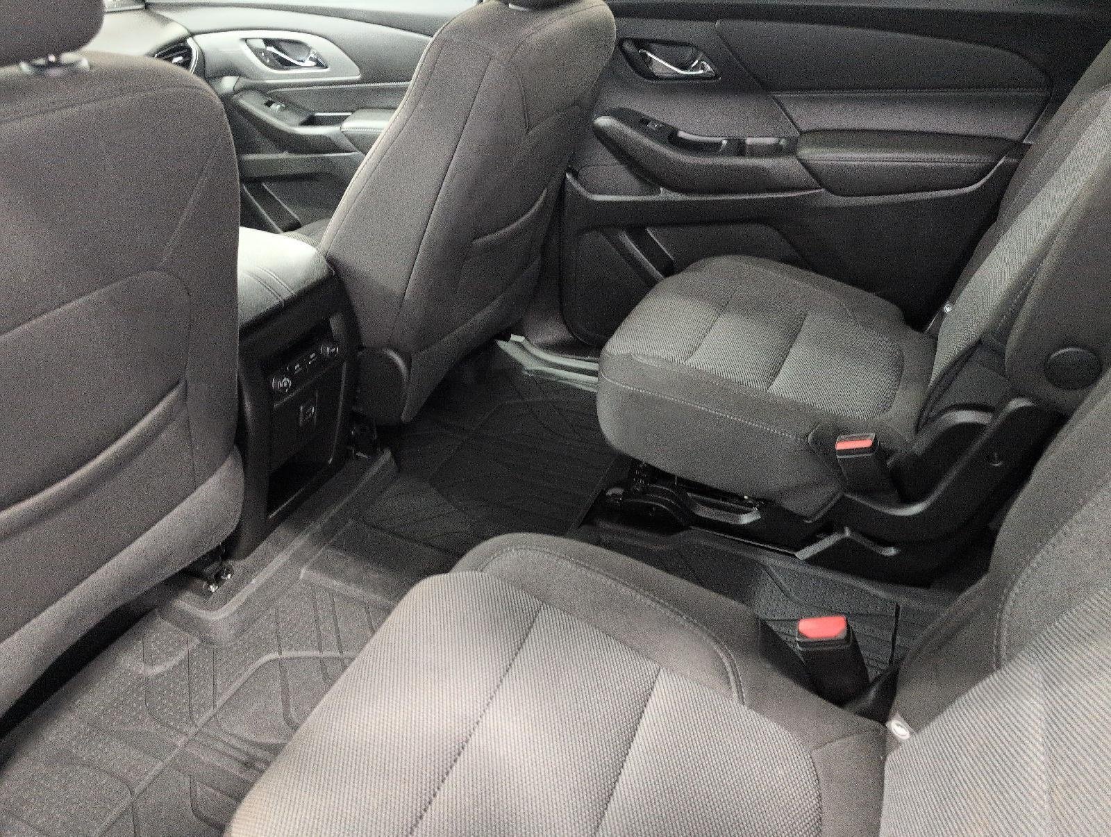 Used 2023 Chevrolet Traverse LT w/ LPO, Floor Liner Package AWD/4WD image 22