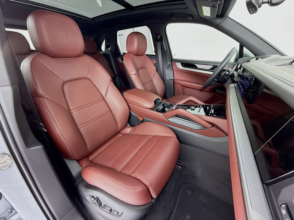 New 2026 Porsche Cayenne S AWD/4WD image 31
