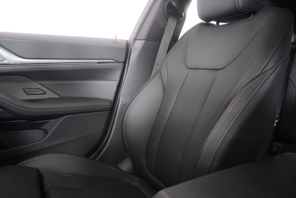Certified 2025 BMW 430i w/ Premium Package RWD image 24