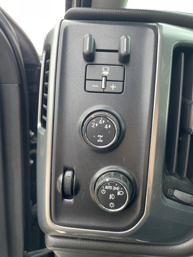 Used 2015 Chevrolet Silverado 3500 LTZ w/ Duramax Plus Package image 19