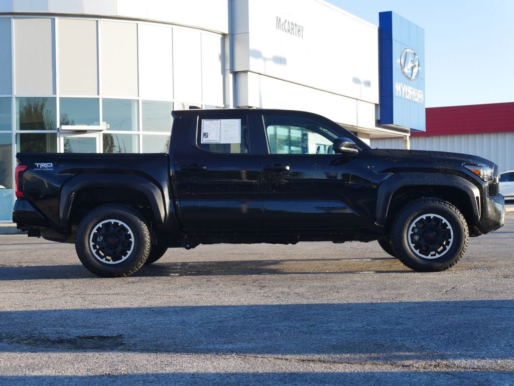 Used 2024 Toyota Tacoma TRD Off-Road AWD/4WD image 21