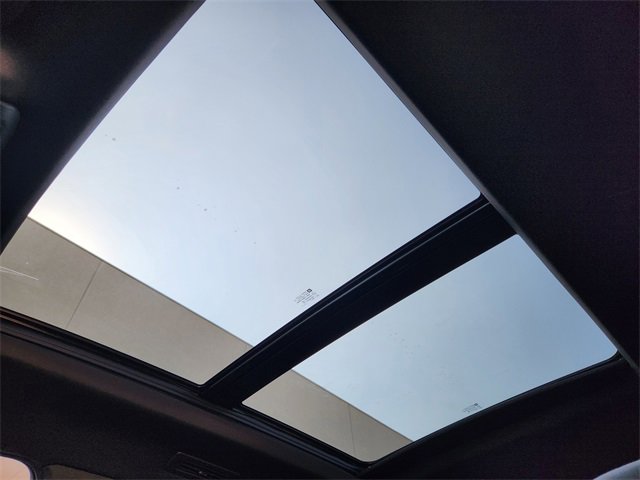 Used 2024 Cadillac XT6 Luxury w/ LPO, Floor Liner Package image 19