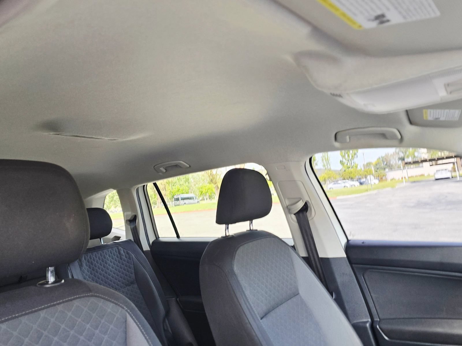Used 2018 Volkswagen Tiguan S FWD image 32