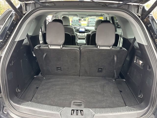 Used 2021 Ford Explorer XLT w/ XLT Sport Appearance Package image 14