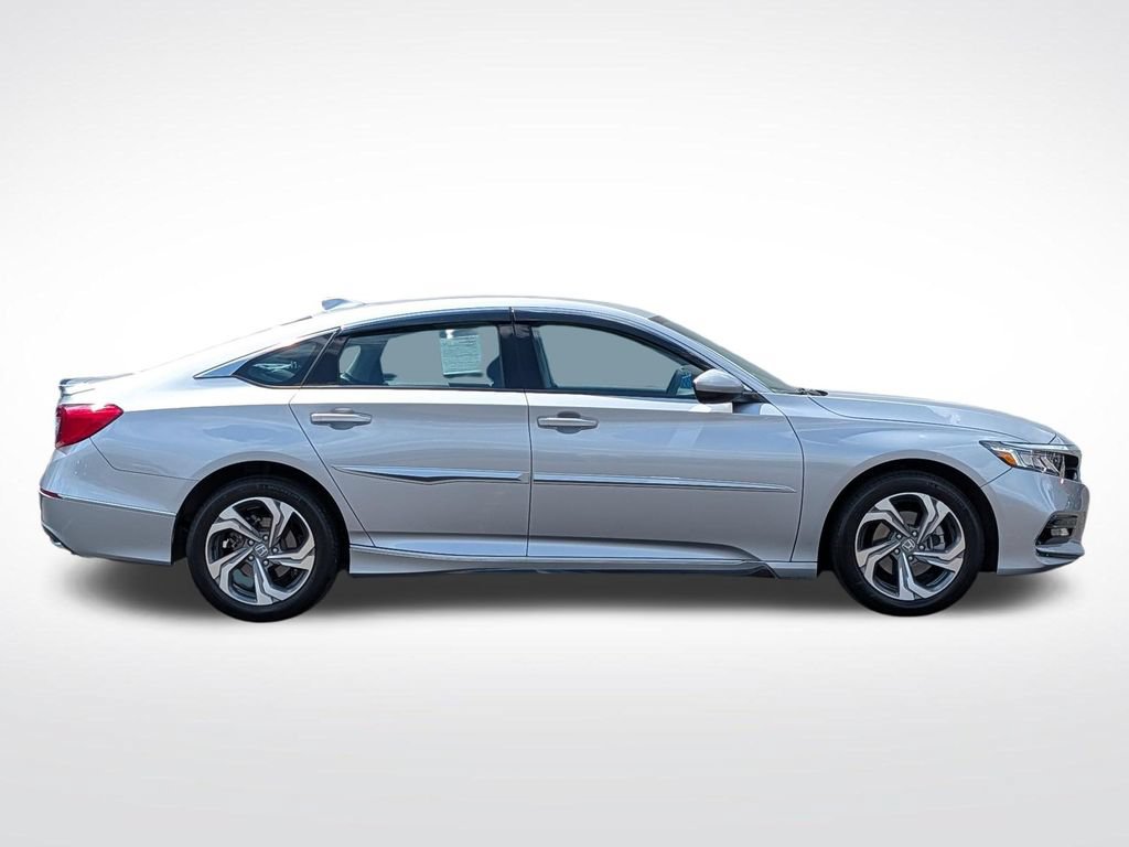 Used 2018 Honda Accord EX image 2