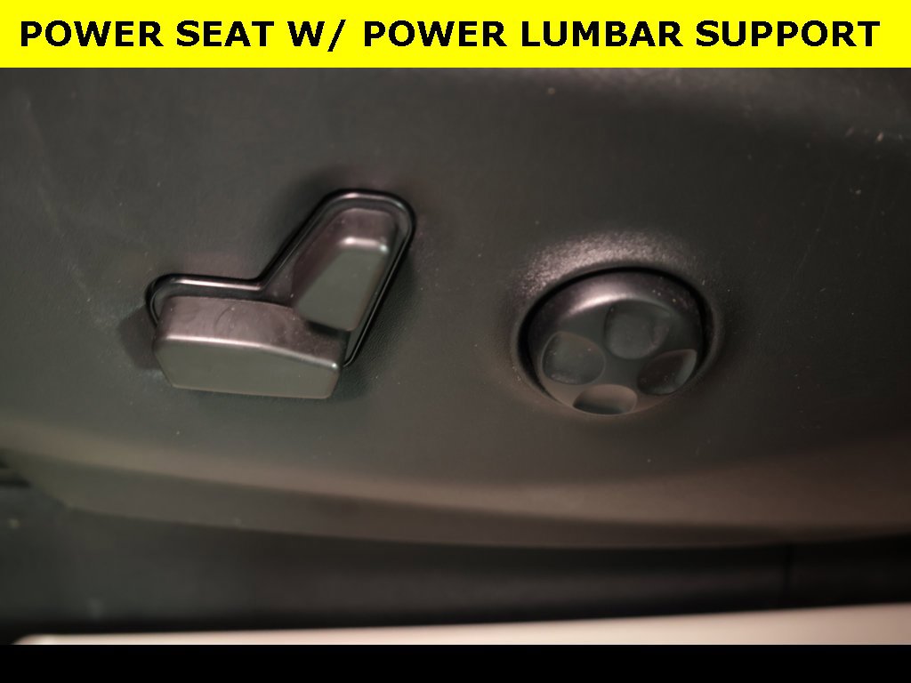 Used 2022 Chrysler Pacifica Touring-L image 7