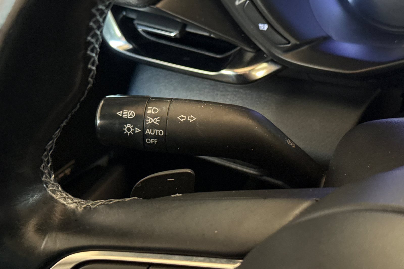 Used 2022 MAZDA MX-30 Electric w/ Premium Plus Pkg FWD image 33
