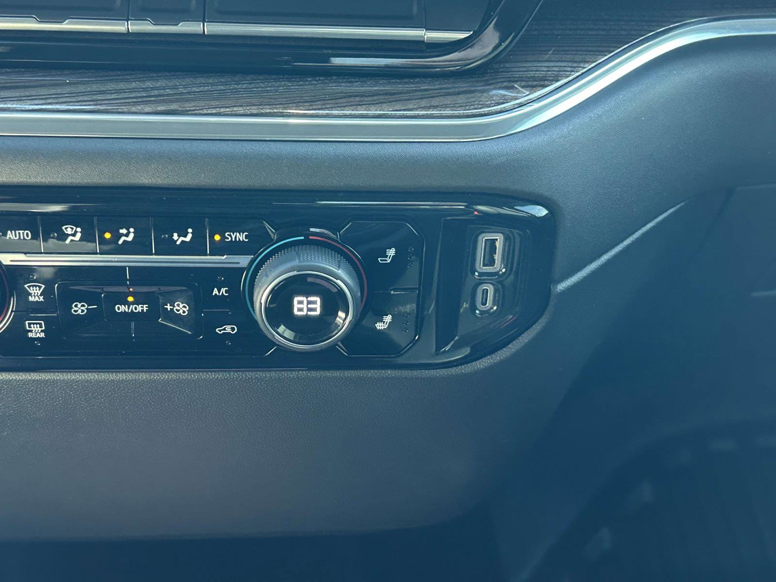 Used 2024 Chevrolet Silverado 3500 LT w/ Convenience Package image 19