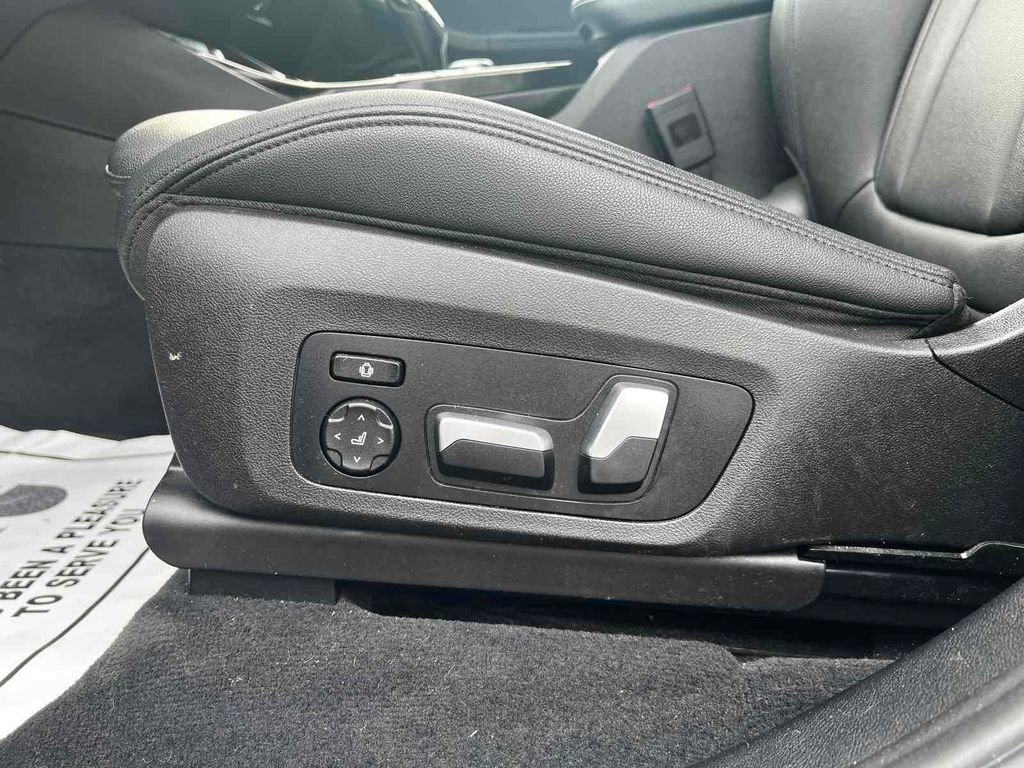 Used 2019 BMW X3 xDrive30i w/ Convenience Package image 12